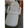Image 2 : MASSAGE CHAIR