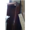 Image 2 : MAHOGANY FINISH BOOKSHELF