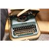 Image 2 : ANTIQUE WOODWARDS TYPEWRITER