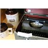 Image 2 : VINTAGE CASED UNDERWOOD TYPEWRITER AND TWO POTTER JARS