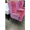 Image 2 : WINGBACK CHAIR