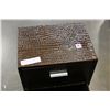 Image 2 : 3-DRAWER LEATHERETTE CHEST