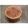 Image 1 : LEATHER HASSOCK