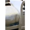 Image 2 : NEW KINGSIZE AVENZA WHITE MODERN SLEIGHBED, SOLID WOOD CONSTRUCTION, RETAIL $1499
