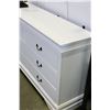 Image 1 : NEW WHITE MODERN AVENZA 6 DRAWER DRESSER RETAIL $899