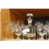 Image 2 : GLASS DECANTER AND WINE GLASSES