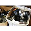 Image 2 : TOTE OF VINTAGE CAMERAS