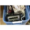 Image 1 : TOTE OF KITCHEN APPLIANCES AND TOTE OF KITCHEN ITEMS