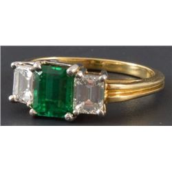 Ladies 14kt Diamond & Emerald Ring