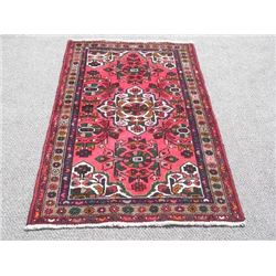 Fine Looking Hand Woven Persian Hamadan 4.8 X 2.9