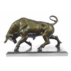 Stock Market Bull Bullisg Wall Street