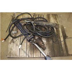 Pallet of Hydraulic Rams and Hoses