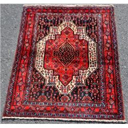 Hand woven mesmerizing design Persian Senneh