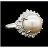 Image 1 : Pearl and Diamond Ring - Platinum