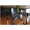 Image 2 : PRECOR EFX556 ELLIPTICAL TRAINER