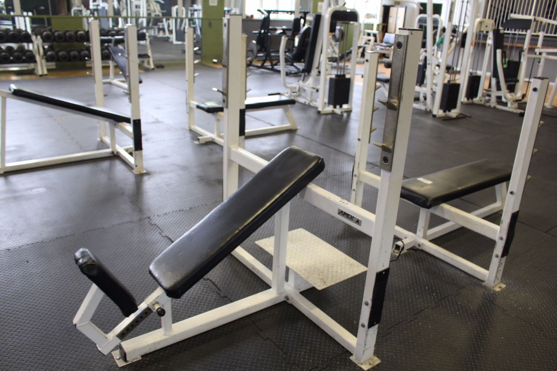 Apex Fitness Incline Bench Press