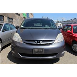 2006 TOYOTA SIENNA, GREY, VAN, VIN# 5TDZA23C76S501348, 213,897KMS, GAS, AUTOMATIC, RD, CD, PW, RA,