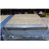 Image 2 : QUEEN PILLOW TOP  MATTRESS