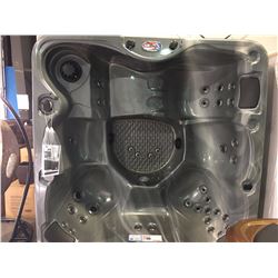 CAL SPA DEEP WATERS ACRY 90X90, PHANTOM BASE, 35 JETS, LOUNGER, WATERFALL CASCADE, 5BHP 2 SPD 60HZ,