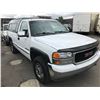 Image 2 : 2000 GMC 2500 SIERRA PICKUP VIN 1GTGK24U6YZ331089