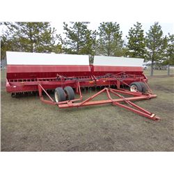 IH 620 - 24' DOUBLE DISC PRESS DRILL