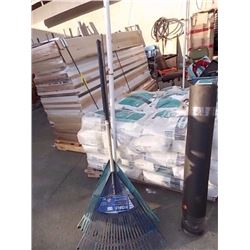 LEAF RAKES - 2 TTL