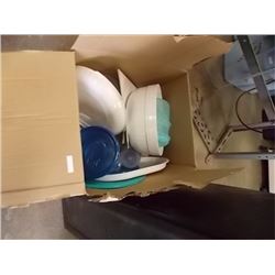 BOX - ASSORTED STORAGE CONTAINERS FOR FOOD