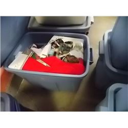 TOTE OF ASSORTED CHRISTMAS