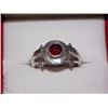 Image 3 : RING - ROUND FACETED GARNET IN STERLING SILVER SETTING - RETAIL ESTIMATE $250