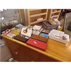 LOT OF COLLECTABLE PLAYING CARDS