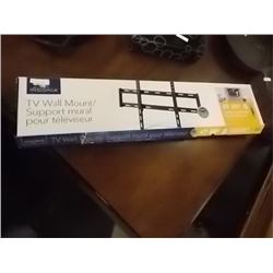 INSIGNIA 47-80" TV WALL MOUNT