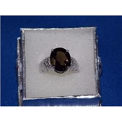 RING - BROWN TOPAZ & 24 WHITE TOPAZ IN STERLING SILVER SOLITAIRE SETTING - RETAIL ESTIMATE $300