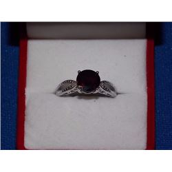 RING - 2.5CTW ROUND FACETED GARNET & 2 DIAMONDS IN STERLING SILVER SETTING - INCLUDES CERTIFICATE $4
