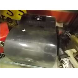 AUTOMATIC PAPER TOWEL DISPENSER