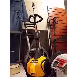 GAS POULAN PRO WEED WACKER MOTOR