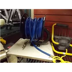 AIR HOSE AND HOLDER