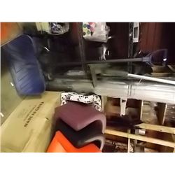 SNOW SHOVEL