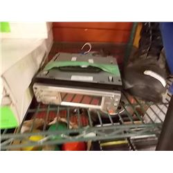 JVC CAR CD PLAYER WITH REMOTE