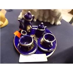 LITTLE BLUE WITH GOLD ACCENT TEA SET