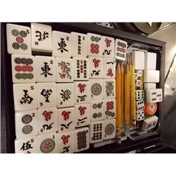 MAHJONG GAME IN CASE