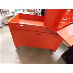 HEAVY DUTY SHOP CART ON WHEELS