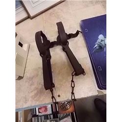 VINTAGE ANIMAL TRAP - 2 TTL