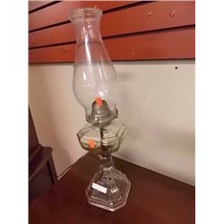 VINTAGE OIL LAMP