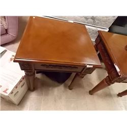 NEW MAHOGANY END TABLE