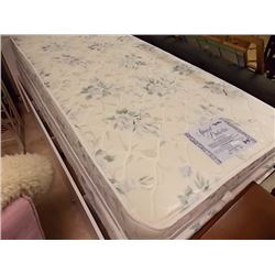 SINGLE MATTRESS & BOX SPRING - FROM ESTATE REALLY GOOD CONDITION