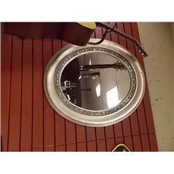 GUILDED FRAMED MIRROR - OVAL