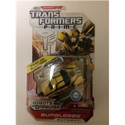 BRAND NEW IN BOX TRANSFORMERS PRIME "BUMBLEBEE" AUTOBOT W/ SNAP ON BLASTERS