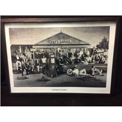 CLASSIC TORONTO MAPLE LEAFS 28" X 20" FRAMED TEAM PHOTO "PATS GARAGE"