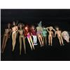 Image 2 : BARBIE DOLL CARRYING CASE LOT W/ VARIOUS DOLLS
