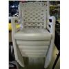 Image 1 : 6 WHITE PLASTIC CHAIRS